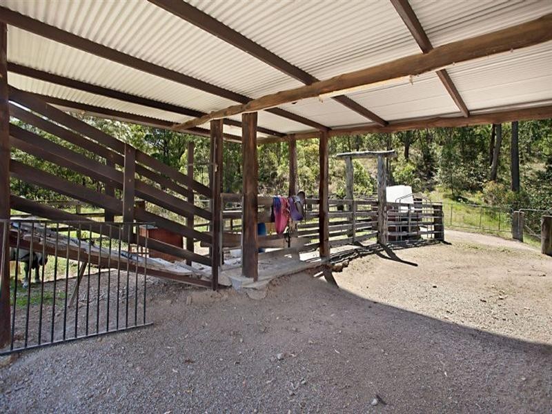 3 Giles Road, Seaham NSW 2324