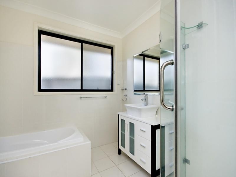 30 Nicolena Crescent, Rutherford NSW 2320