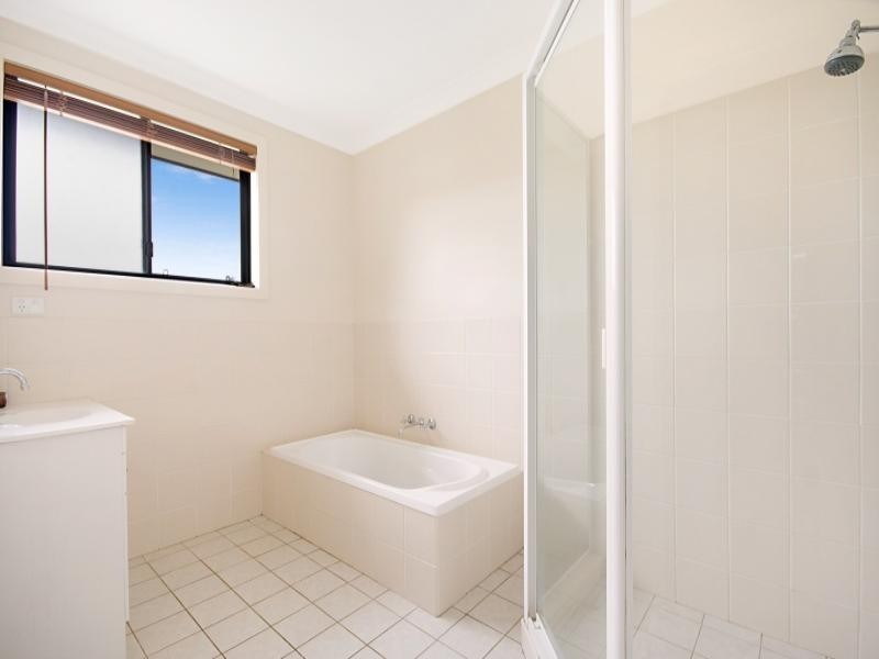 4 Amber Grove, Bolwarra Heights NSW 2320