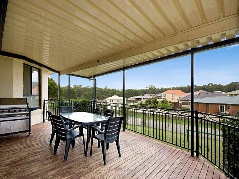 4 Amber Grove, Bolwarra Heights NSW 2320