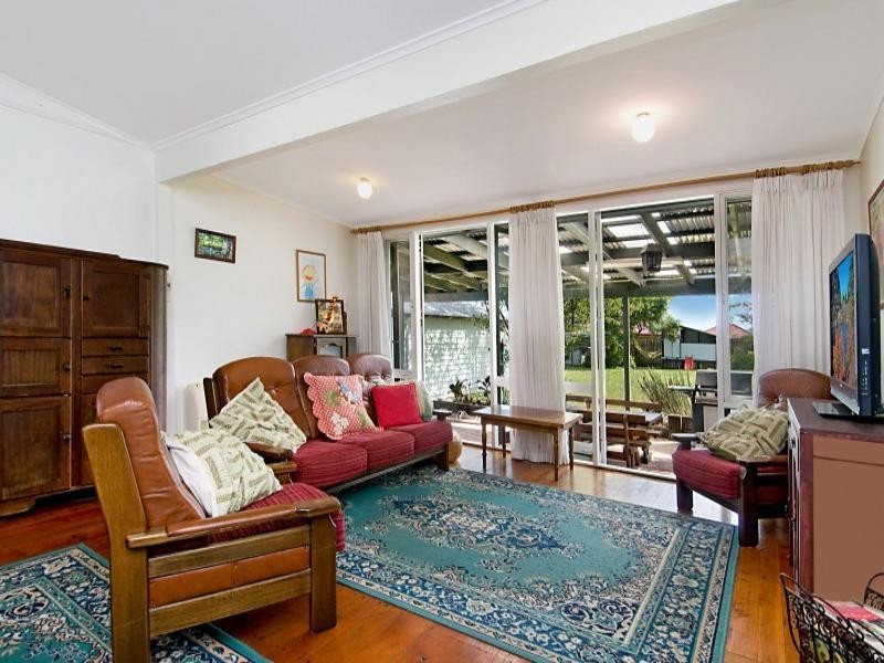 15 High Street, East Maitland NSW 2323