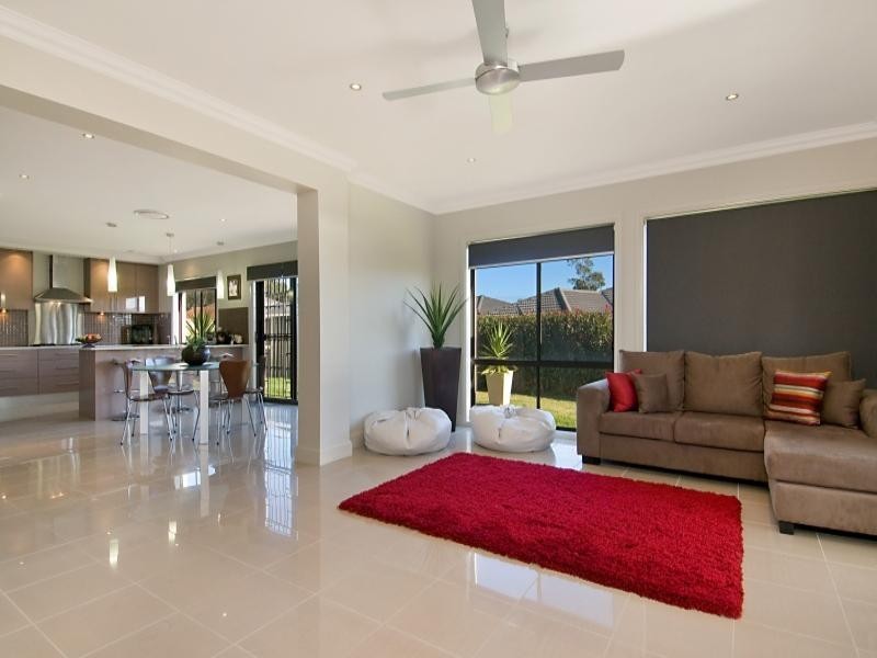 10 Upington Drive, East Maitland NSW 2323
