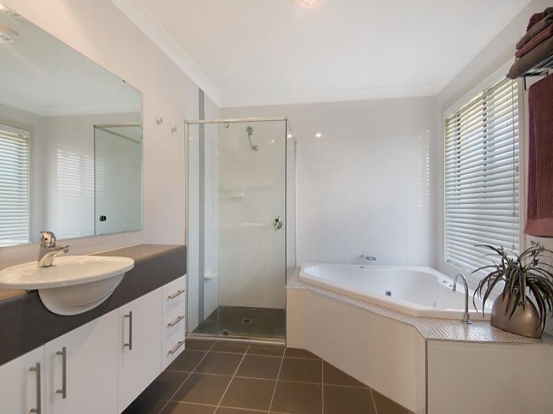 10 Upington Drive, East Maitland NSW 2323