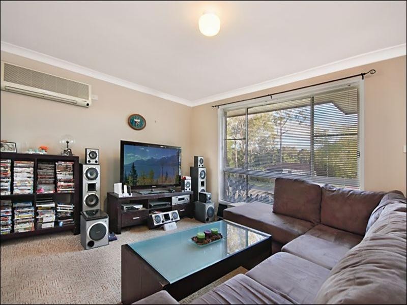 8 Scarlet Close, Metford NSW 2323