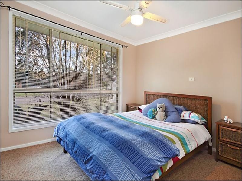 8 Scarlet Close, Metford NSW 2323