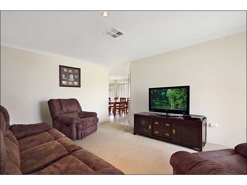 54 Budgeree Drive, Aberglasslyn NSW 2320