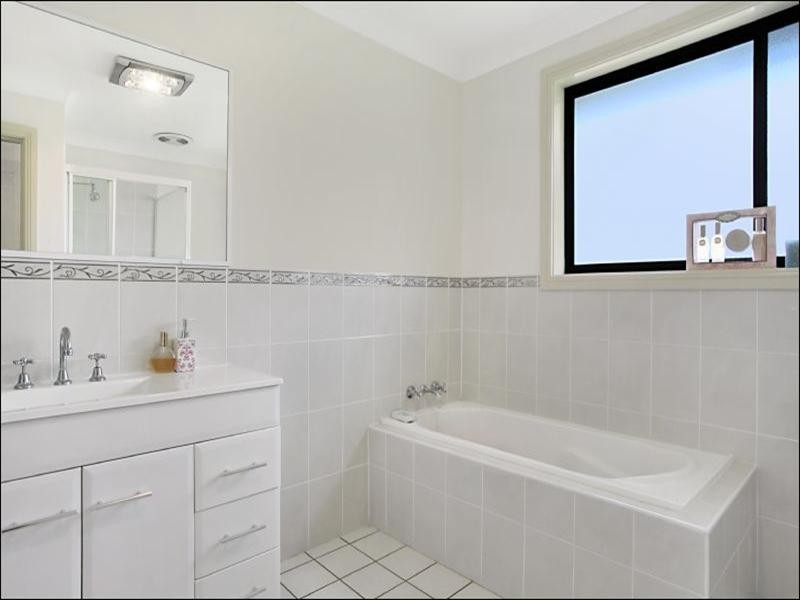 65 Tipperary Drive, Ashtonfield NSW 2323