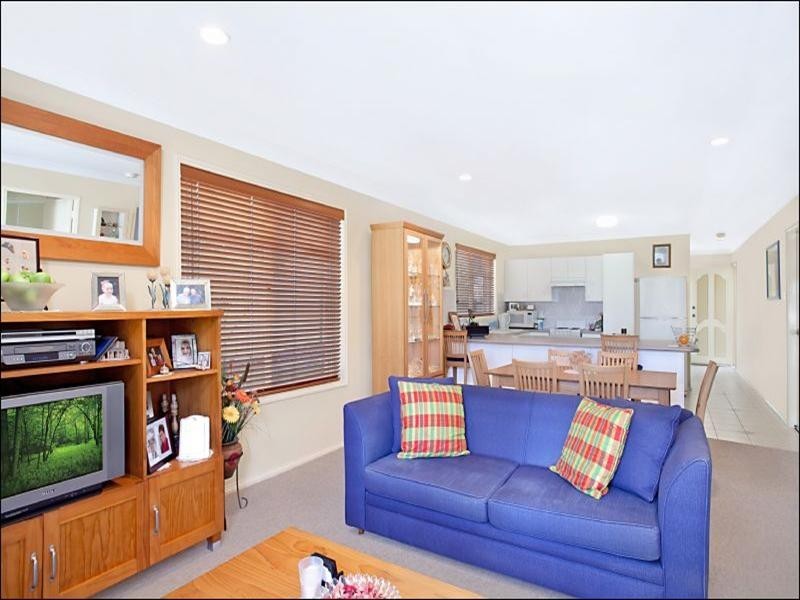 2/147 Weblands Street, Aberglasslyn NSW 2320