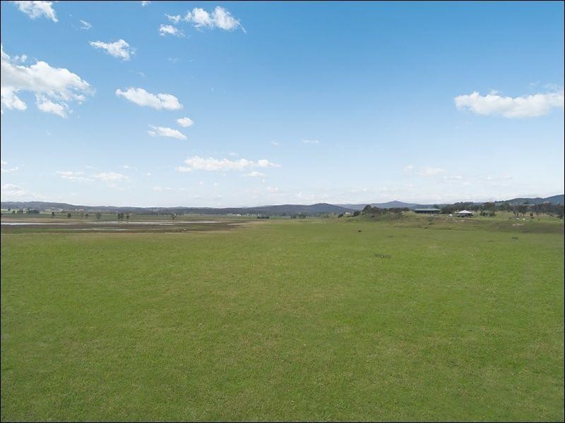 163 Leneghans Drive, Black Hill NSW 2322