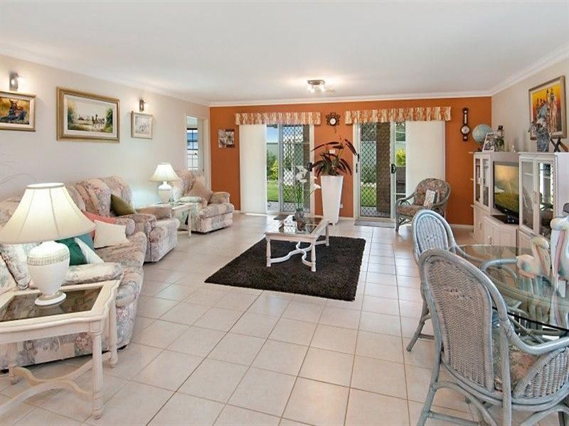 99 Canterbury Drive, Raworth NSW 2321