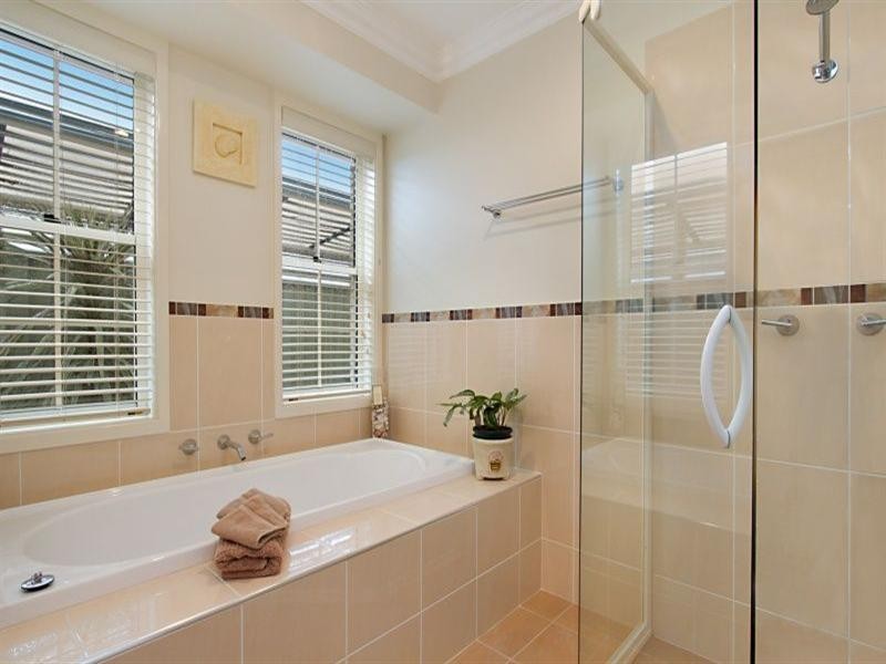 99 Canterbury Drive, Raworth NSW 2321