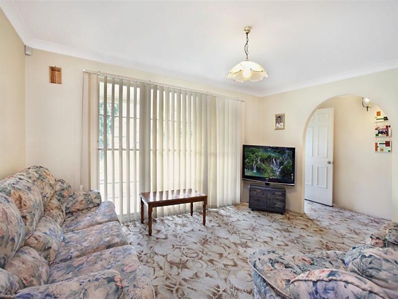 42 Chelmsford Drive, Metford NSW 2323