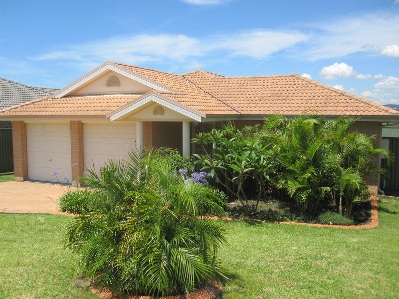 8 Tristania Court, Thornton NSW 2322