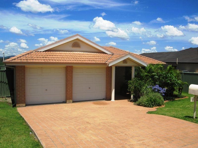 8 Tristania Court, Thornton NSW 2322