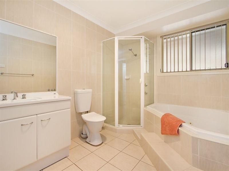 1/24 Streeton Drive, Metford NSW 2323