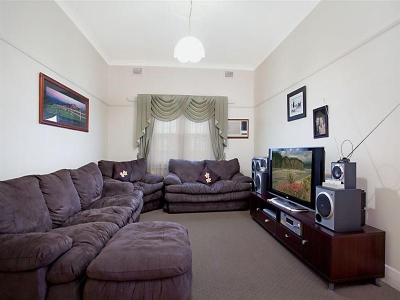 66 South Street, Telarah NSW 2320