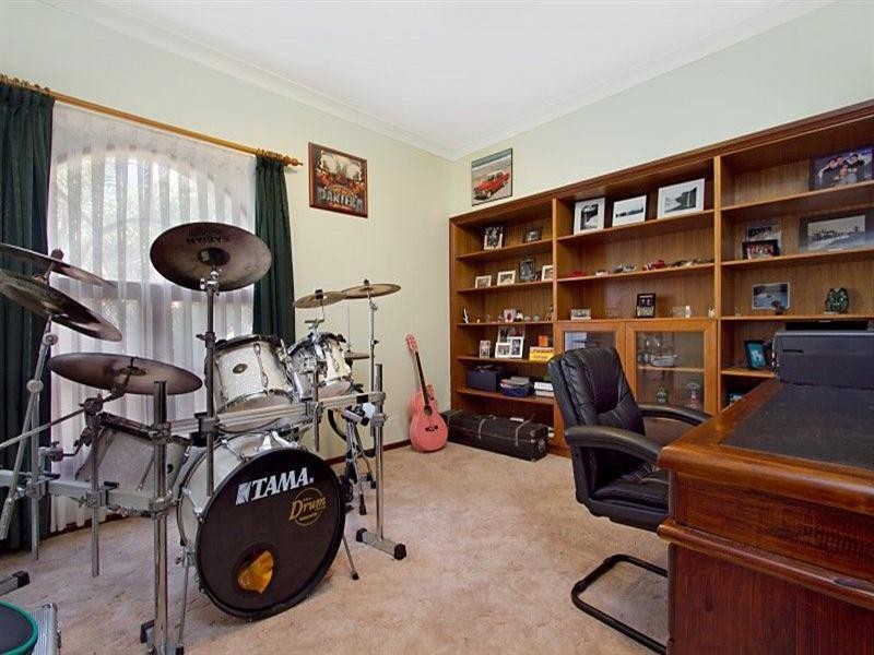 48 Squadron Crescent, Rutherford NSW 2320