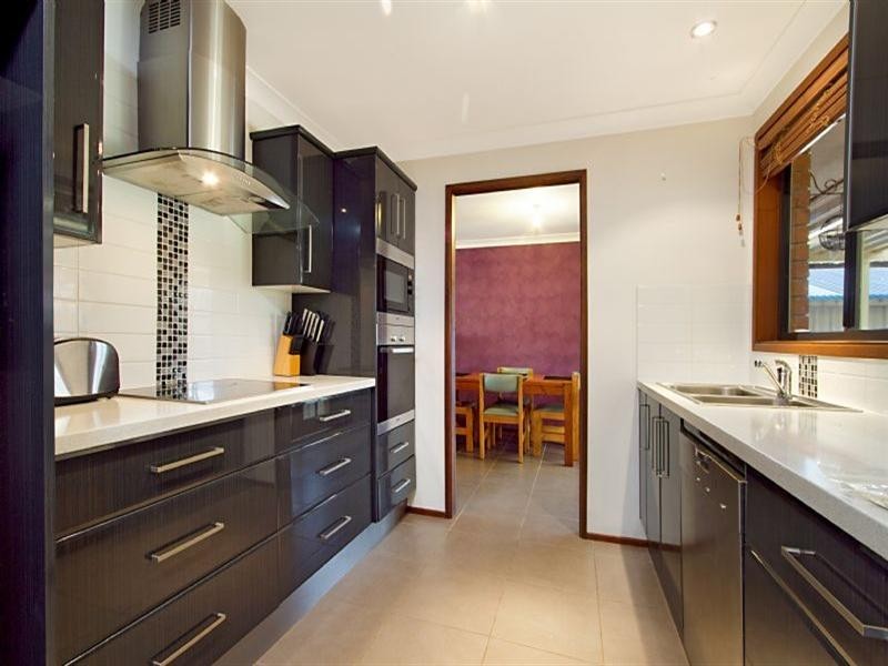27 Clayton Crescent, Rutherford NSW 2320