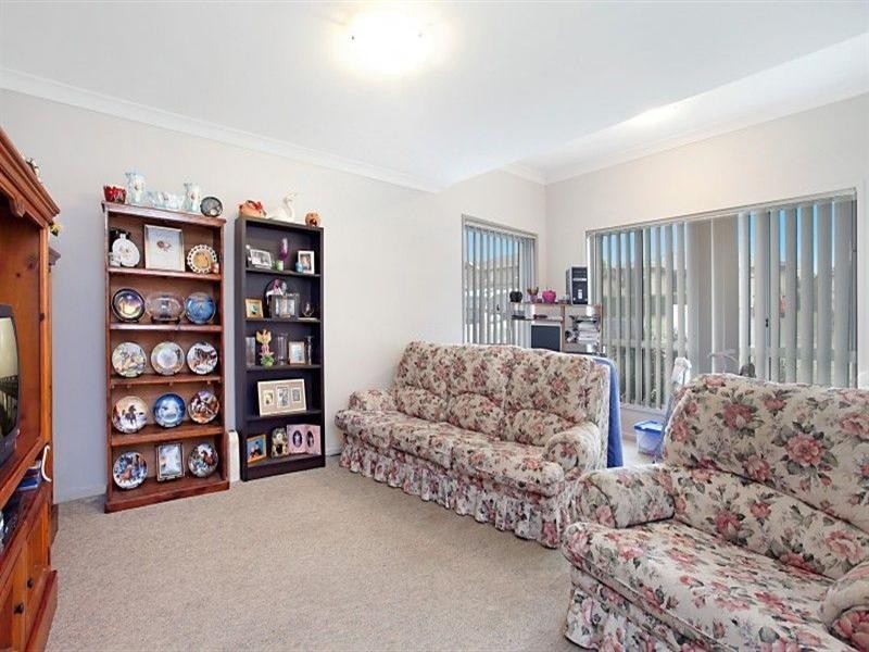 13 Hibiscus Crescent, Aberglasslyn NSW 2320