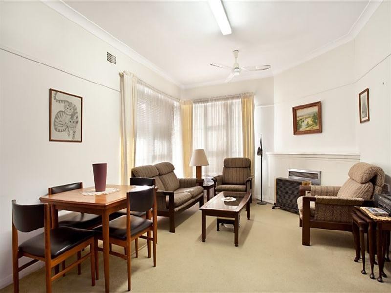 8 Hinder Street, East Maitland NSW 2323