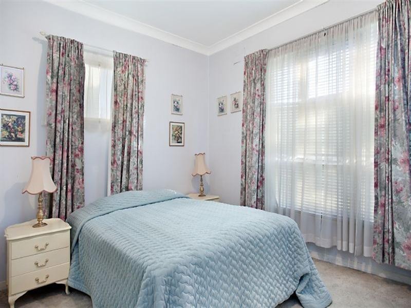 8 Hinder Street, East Maitland NSW 2323