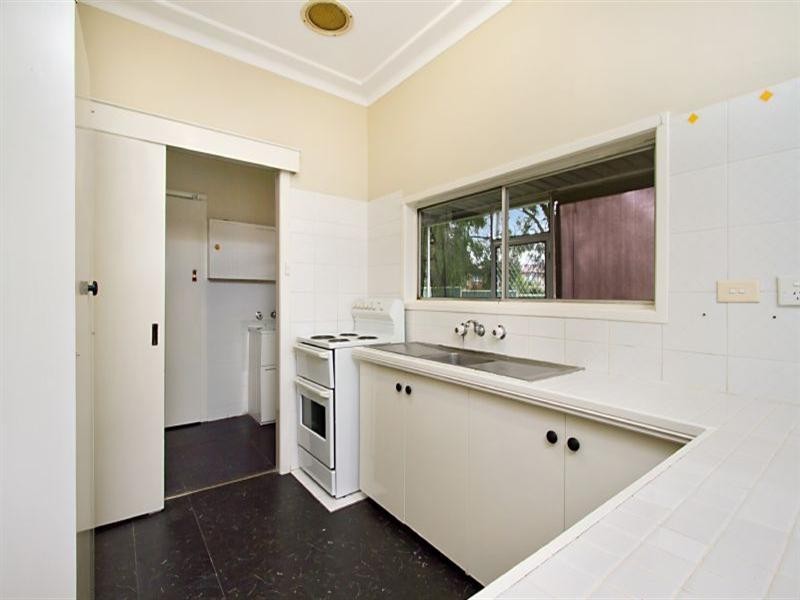 2 Joan Street, Rutherford NSW 2320