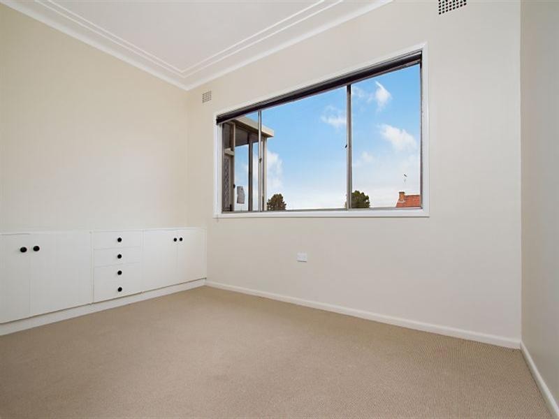 2 Joan Street, Rutherford NSW 2320