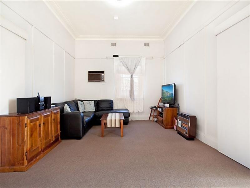 6 Hobart Street, East Maitland NSW 2323