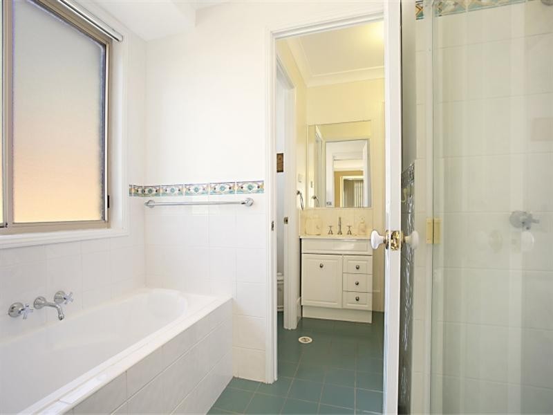 1/5 Proserpine Close, Ashtonfield NSW 2323