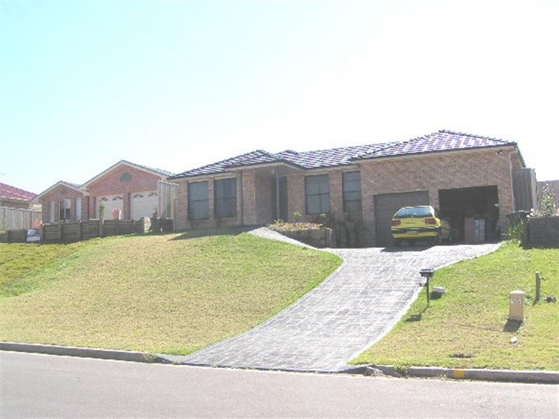 48 Canterbury Drive, Morpeth NSW 2321