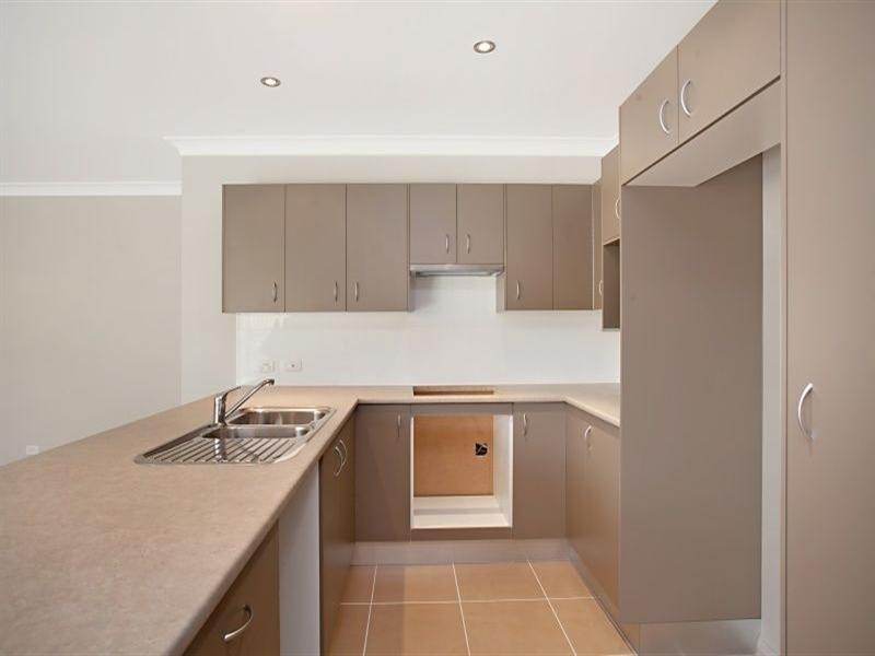 Unit 1/6 Honeysuckle Drive, Aberglasslyn NSW 2320