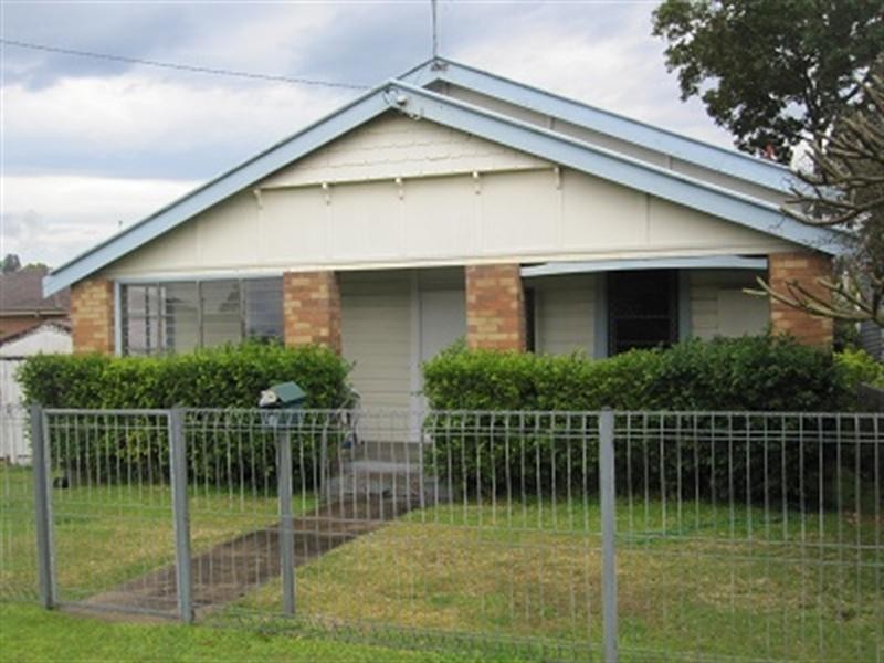 6 Hobart Street, East Maitland NSW 2323