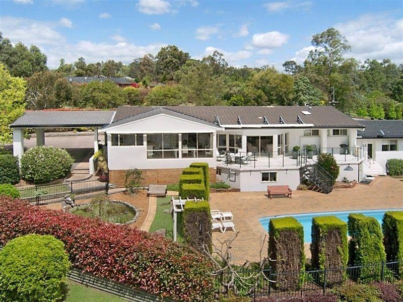 2 Brompton Close, Bolwarra Heights NSW 2320