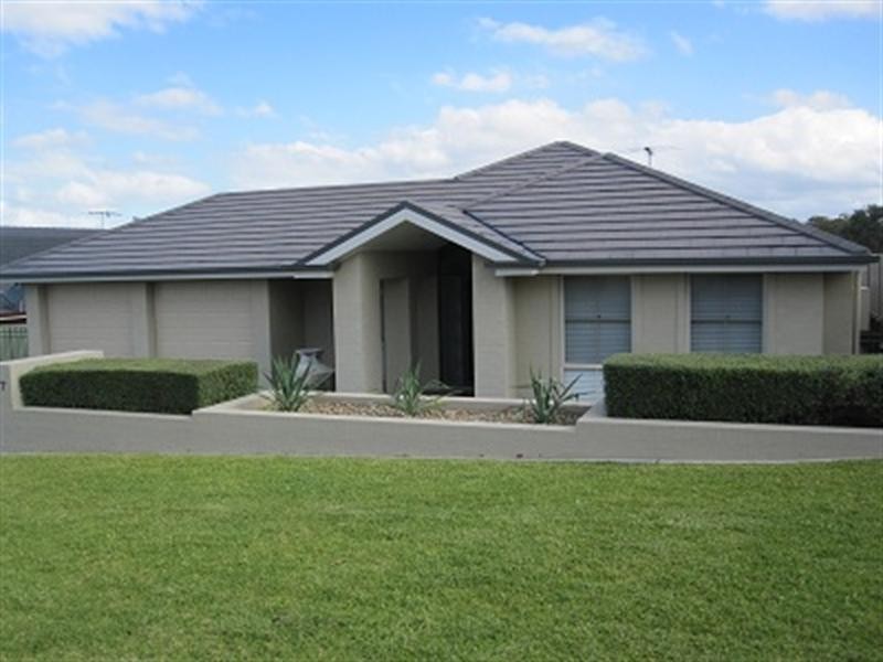 77 Ballydoyle Drive, Ashtonfield NSW 2323
