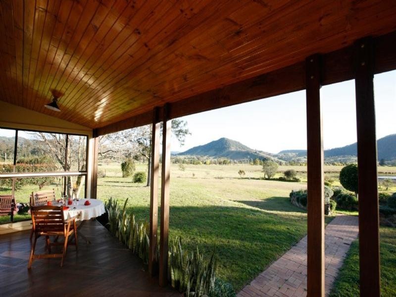 84 Valley Street, Gosforth NSW 2320