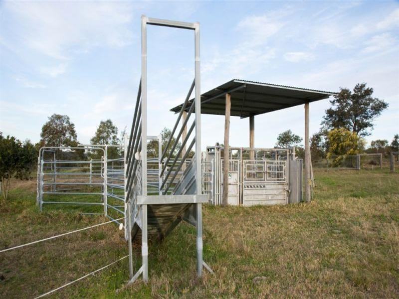 84 Valley Street, Gosforth NSW 2320