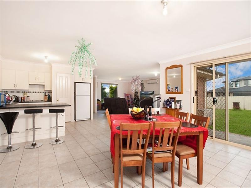 2 Mannall Close, Rutherford NSW 2320