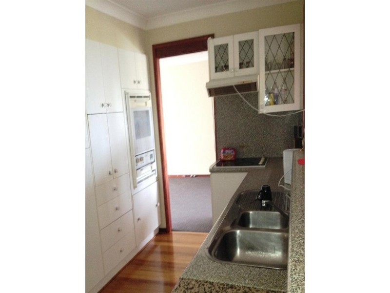 27 Corina Avenue, Bolwarra Heights NSW 2320