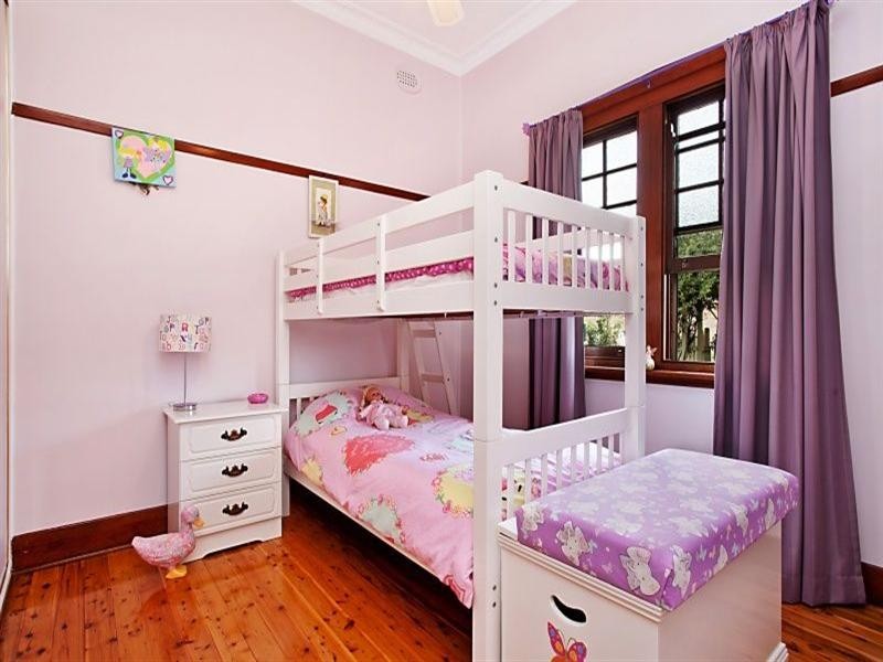 10 Lindesay Street, East Maitland NSW 2323