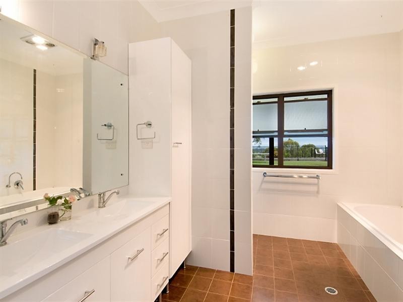 3 Giles Road, Seaham NSW 2324