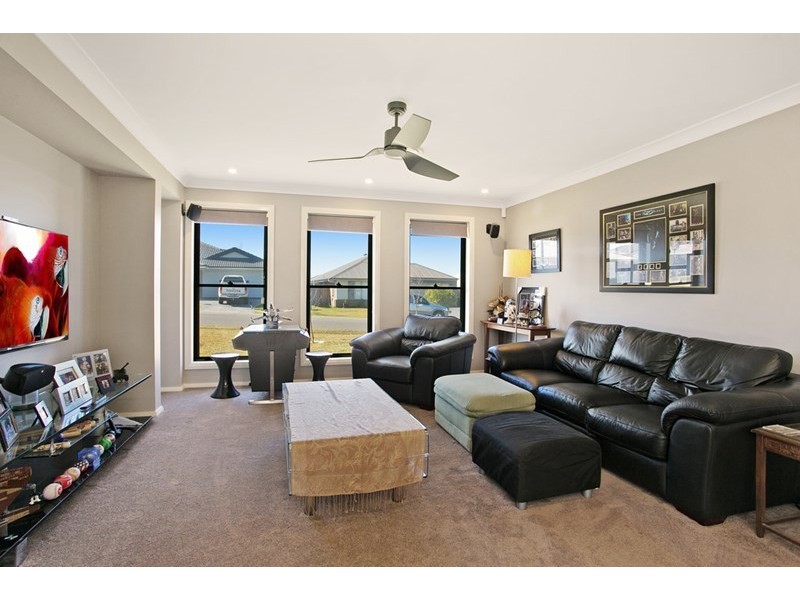 5 Shoveler Street, Aberglasslyn NSW 2320