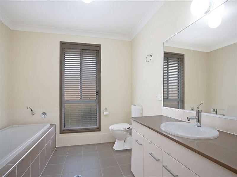 22 McKeachies Drive, Aberglasslyn NSW 2320