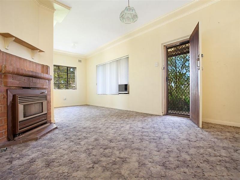 13 Tenambit Street, East Maitland NSW 2323