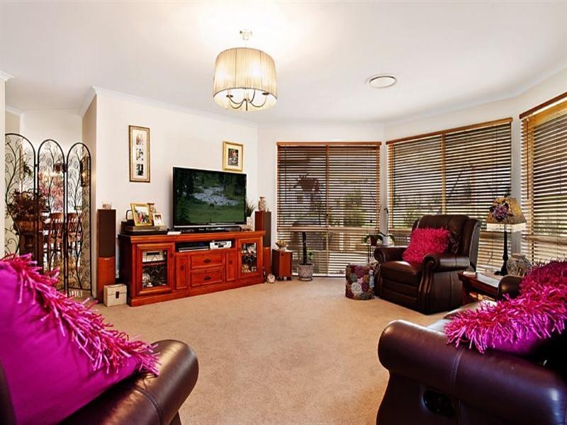 4 Stanley Close, Bolwarra Heights NSW 2320