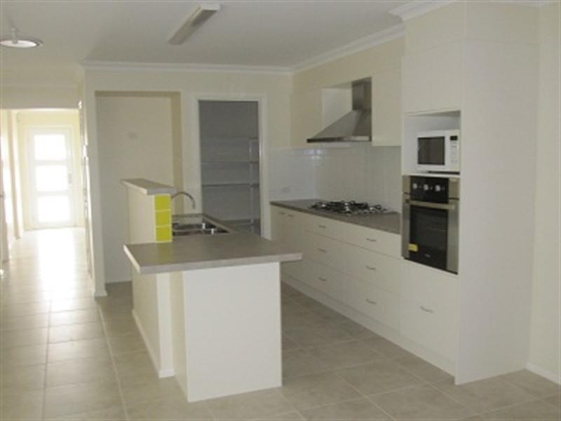 41 Cockatoo Ridge Road, Aberglasslyn NSW 2320