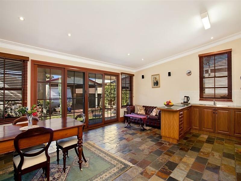 20 Allan Street, Lorn NSW 2320