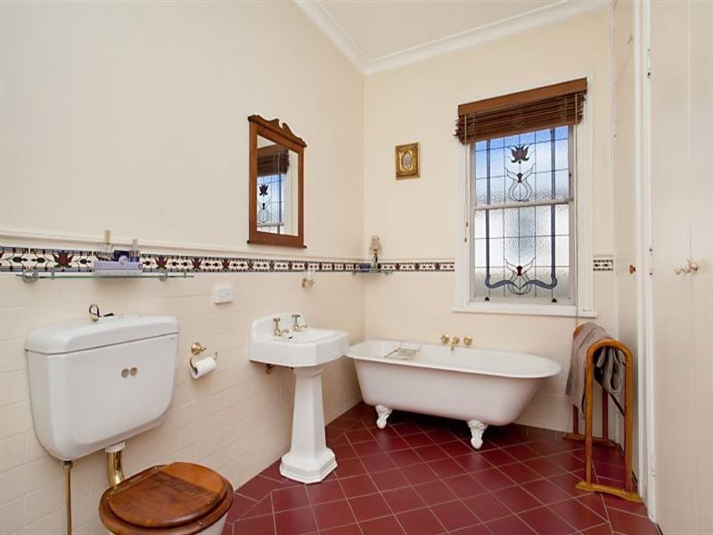 20 Allan Street, Lorn NSW 2320