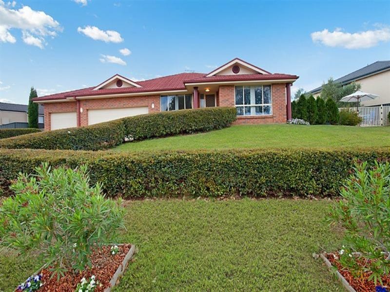 15 Amber Grove, Bolwarra Heights NSW 2320