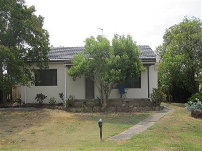 13 Tenambit Street, East Maitland NSW 2323