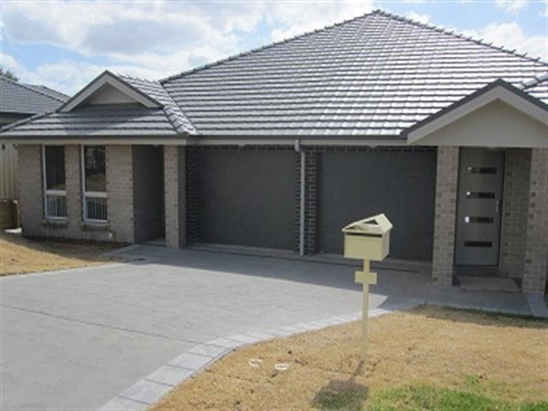 128a and128b Aberglasslyn Road, Aberglasslyn NSW 2320